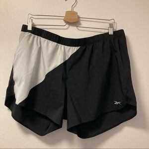 Running Essentials 4” short